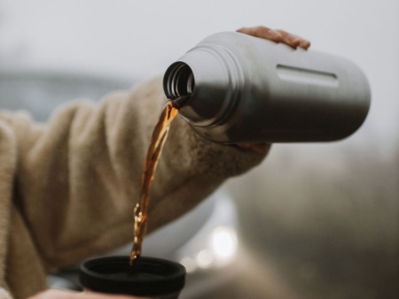 Термос для напитков, вакуумный, бытовой, тм bobber. Объем 1 литр. Артикул Flask-1000 Matte