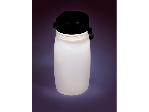 Бутылка Firefly с фонариком и зарядным устройством, 2000 mAh Бутылка Firefly с фонариком и зарядным устройством, 2000 mAh