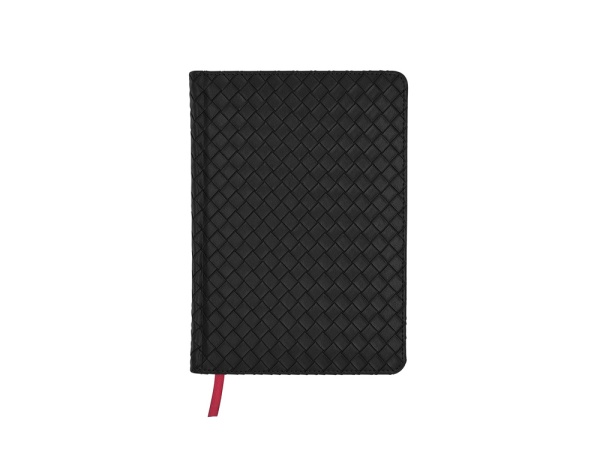 Ежедневник недатированный А6+ Magnum, черный Ежедневник недатированный А6+ Magnum, черный