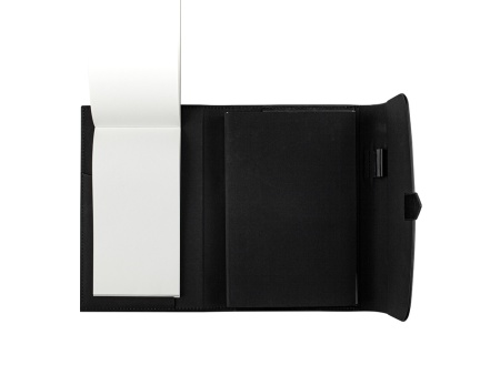 Ежедневник недатированный А5 Senate с магнитным клапаном, черный Ежедневник недатированный А5 Senate с магнитным клапаном, черный