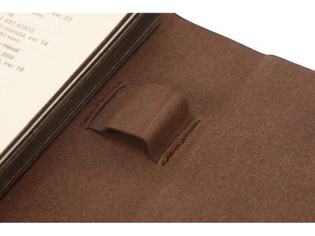 Ежедневник недатированный с магнитным клапаном, А5 WALTZ, красный Ежедневник недатированный с магнитным клапаном, А5 WALTZ, красный